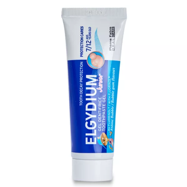 Tube of ELGYDIUM Junior Bubblegum Toothpaste, with bubblegum flavor and tooth decay protection for children aged 7 to 12.