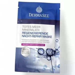 DermaSel Regenerating Night Repair Mask 12ml - Intensive overnight treatment with Dead Sea salts and nourishing oils. Available at vitamister in Switzerland.